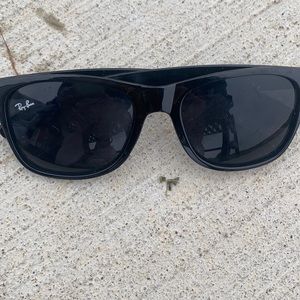 Good deal for pare of sun glasses